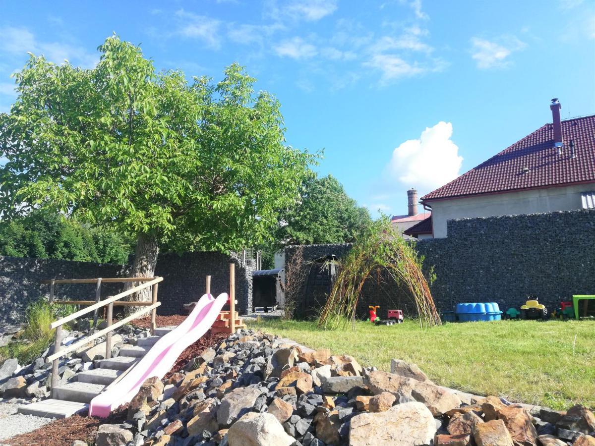 Apartmany Pod Capy, Nasavrky Luaran gambar
